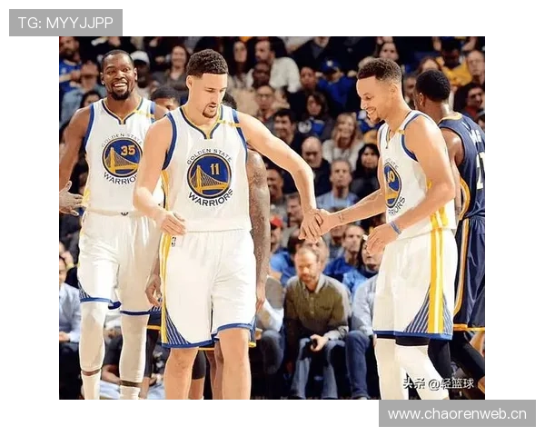 莱奥无球跑动与空间利用的战术角色解析 莱奥无球跑动与空间利用的战术角色解析