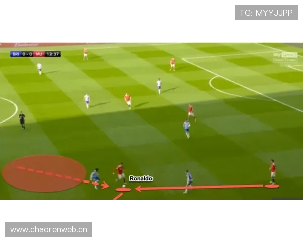 曼联进攻组织混乱问题仍在持续,对球队近期整体表现造成影响。 曼联进攻组织混乱问题仍在持续,对球队近期整体表现造成影响。