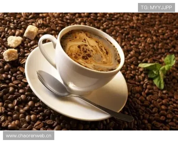 郑钦文喝杯咖啡都要算卡路里，这自律谁顶得住啊