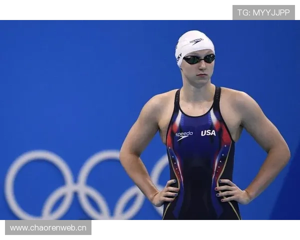 看了凯蒂·莱德基家里那份早餐摆盘，我的审美彻底被打败了