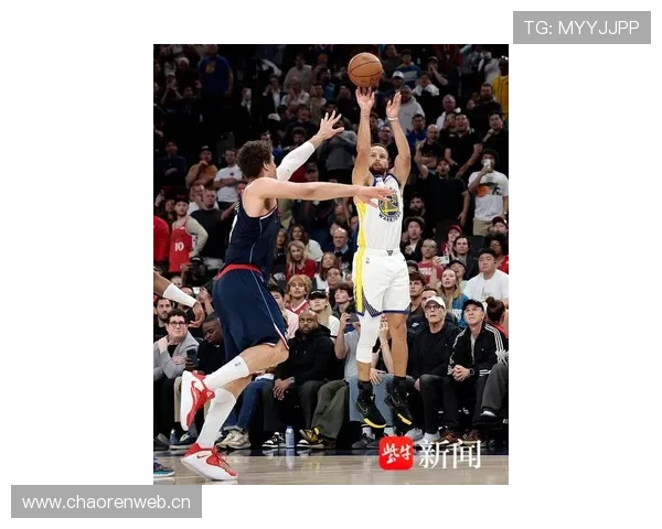 库里三分高效输出拉开勇士比赛节奏差距